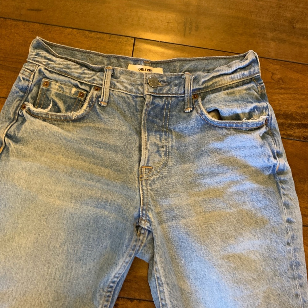 Low rise great condition girlfriend denim